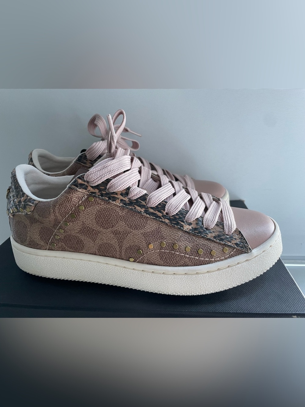Blush Pink Logo-Print Low Top Sneaker